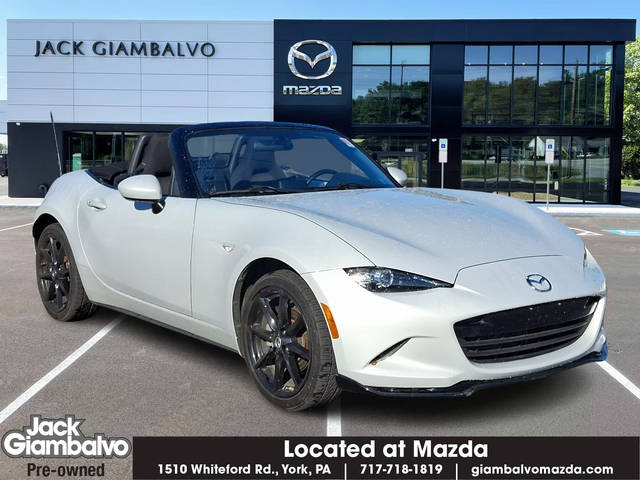 2019 Mazda MX-5 Miata Club RWD photo