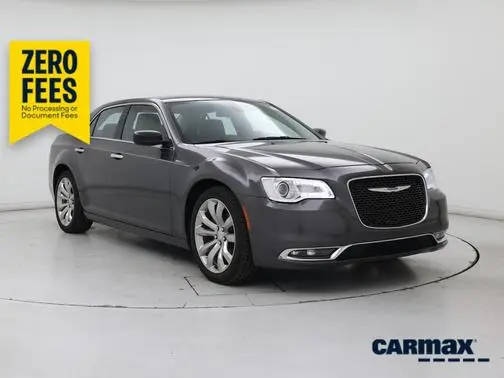 2019 Chrysler 300 Limited RWD photo