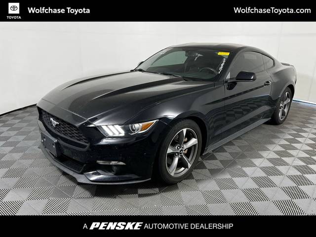 2016 Ford Mustang V6 RWD photo