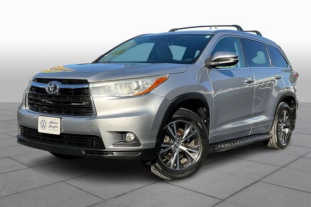 2016 Toyota Highlander XLE FWD photo