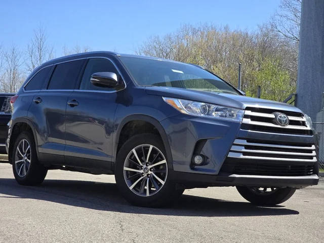 2019 Toyota Highlander XLE AWD photo