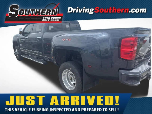2019 Chevrolet Silverado 3500HD High Country 4WD photo