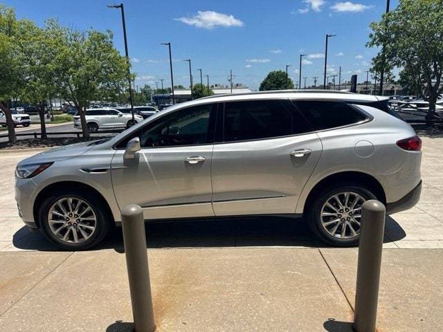 2019 Buick Enclave Premium AWD photo