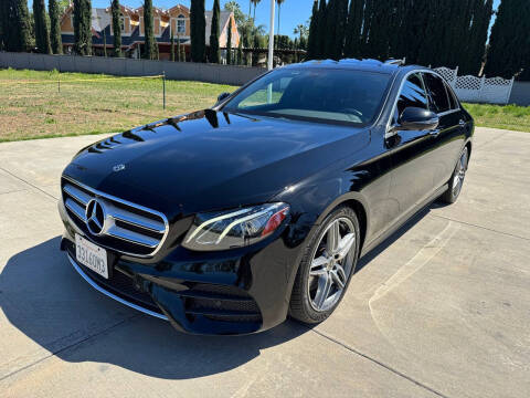 2019 Mercedes-Benz E-Class E 300 RWD photo