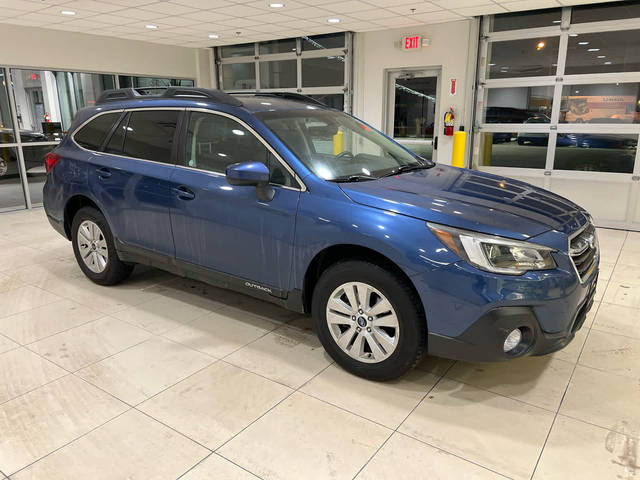 2019 Subaru Outback Premium AWD photo