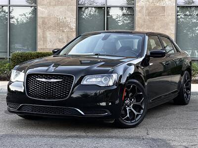 2019 Chrysler 300 Touring RWD photo