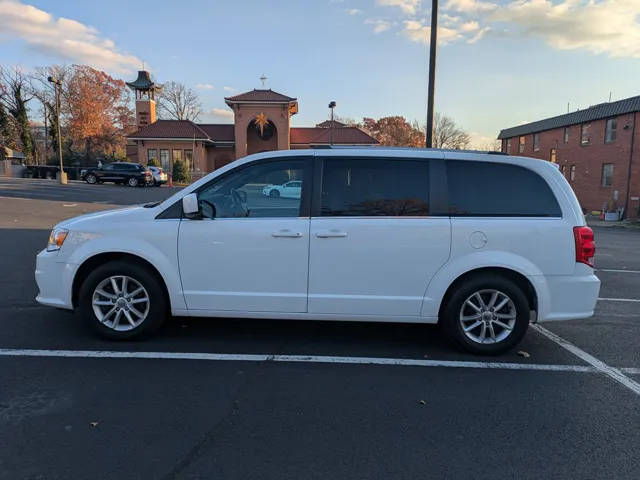 2019 Dodge Grand Caravan SXT FWD photo