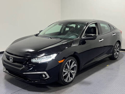 2019 Honda Civic Touring FWD photo