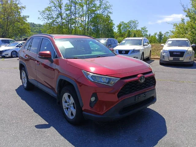 2019 Toyota RAV4 XLE AWD photo