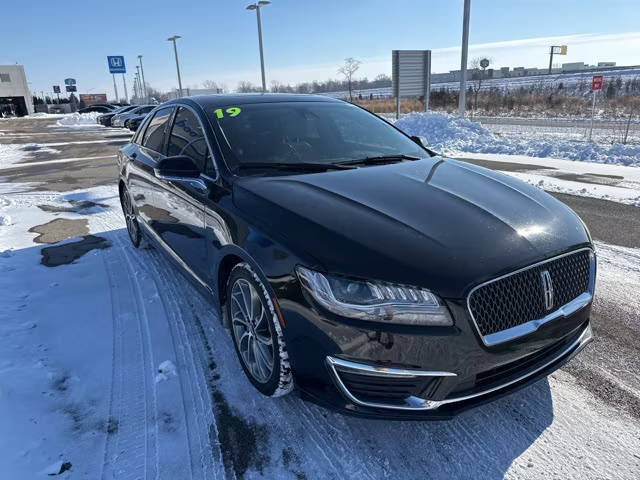 2019 Lincoln MKZ Hybrid Reserve I FWD photo