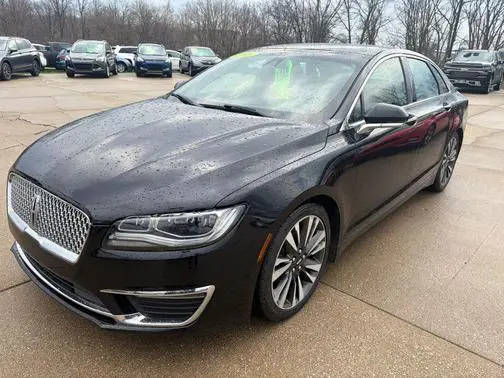 2019 Lincoln MKZ Hybrid Reserve II FWD photo