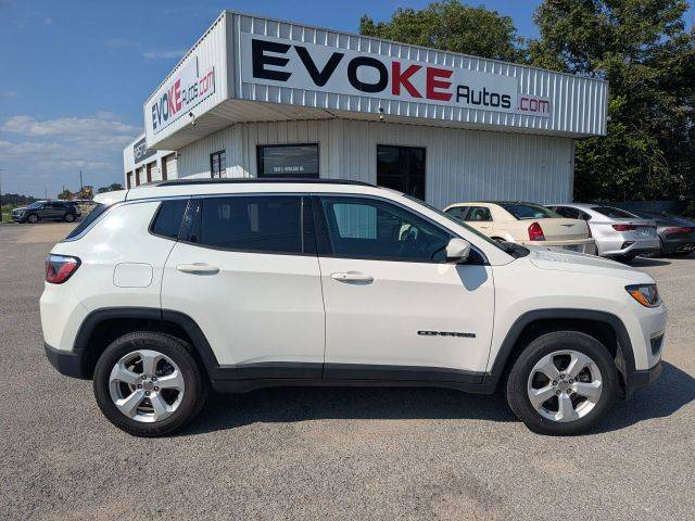 2019 Jeep Compass Latitude 4WD photo