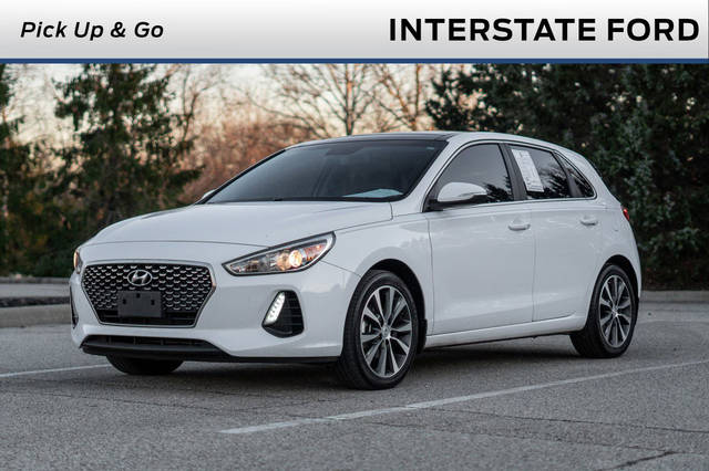 2019 Hyundai Elantra GT  FWD photo