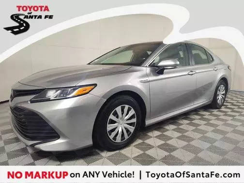 2019 Toyota Camry Hybrid LE FWD photo