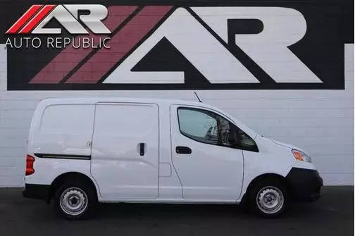 2019 Nissan NV200 S FWD photo