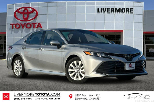 2018 Toyota Camry LE FWD photo