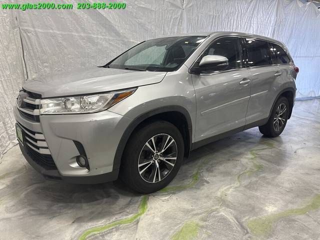 2019 Toyota Highlander LE Plus AWD photo