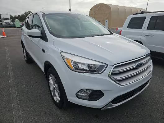 2019 Ford Escape SE FWD photo