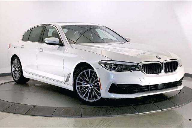 2019 BMW 5 Series 540i RWD photo