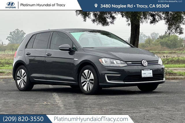 2019 Volkswagen e-Golf SE FWD photo