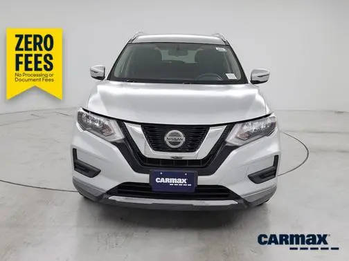2018 Nissan Rogue SV FWD photo