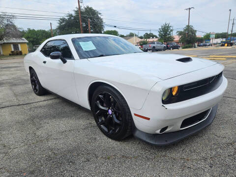 2019 Dodge Challenger GT RWD photo