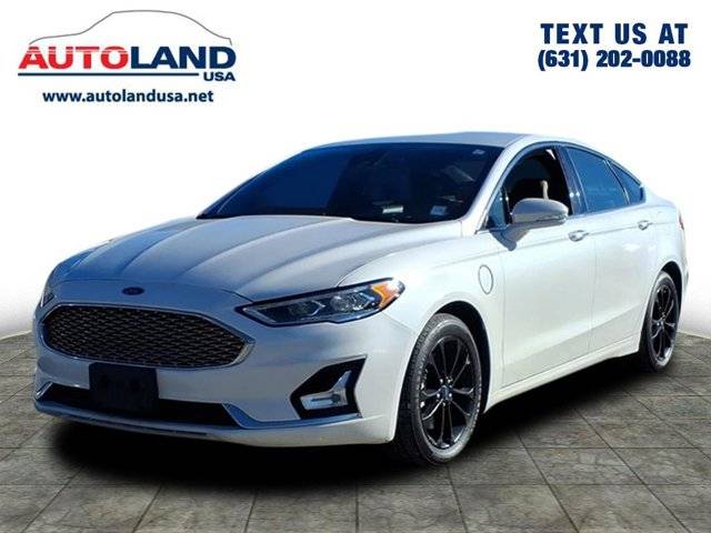 2019 Ford Fusion Energi Titanium FWD photo