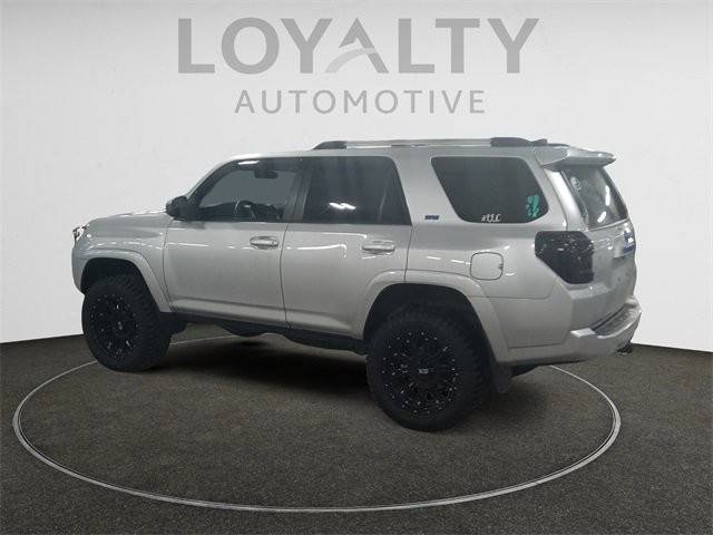 2019 Toyota 4Runner SR5 4WD photo