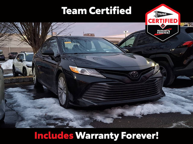 2019 Toyota Camry XLE FWD photo
