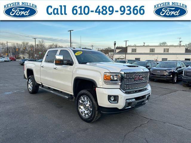 2019 GMC Sierra 2500HD Denali 4WD photo