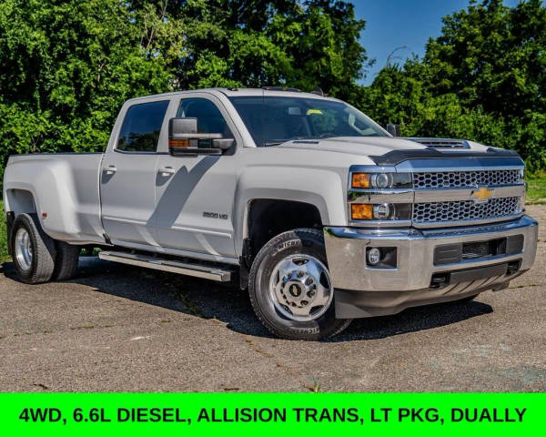 2019 Chevrolet Silverado 3500HD LT 4WD photo