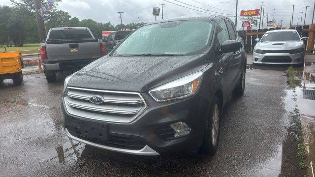 2019 Ford Escape SE FWD photo