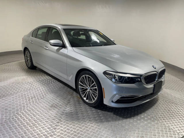 2019 BMW 5 Series 530i xDrive AWD photo