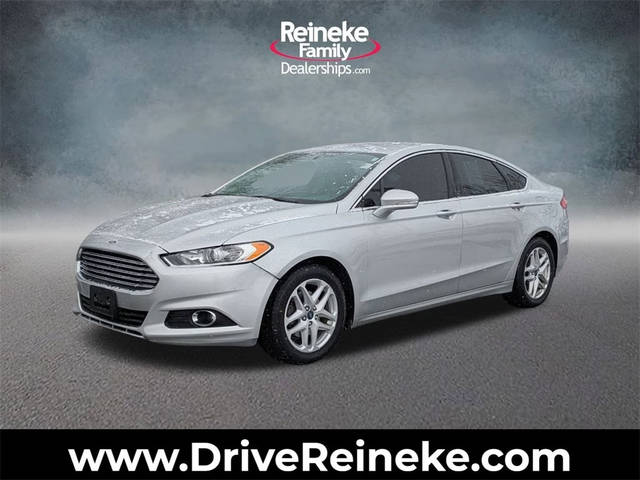 2016 Ford Fusion SE FWD photo