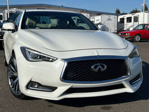 2017 Infiniti Q60 3.0t Premium RWD photo