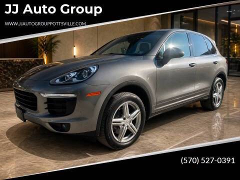 2016 Porsche Cayenne  AWD photo