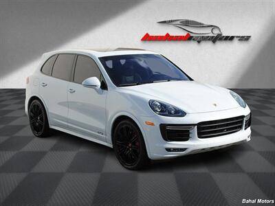 2016 Porsche Cayenne GTS AWD photo