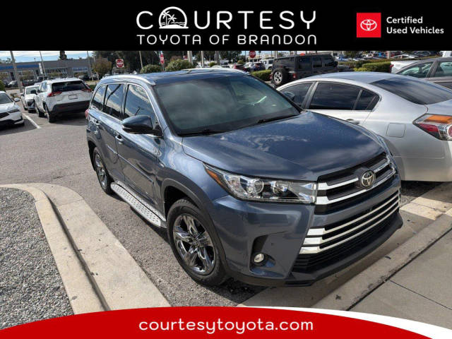 2019 Toyota Highlander Limited Platinum FWD photo