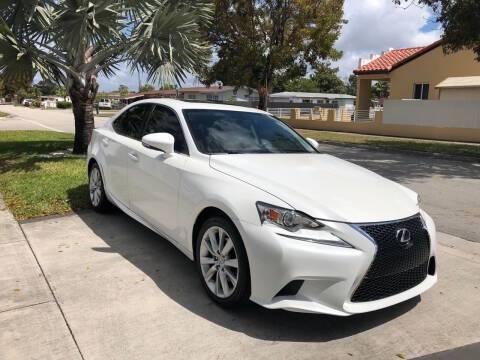 2015 Lexus IS RWD photo