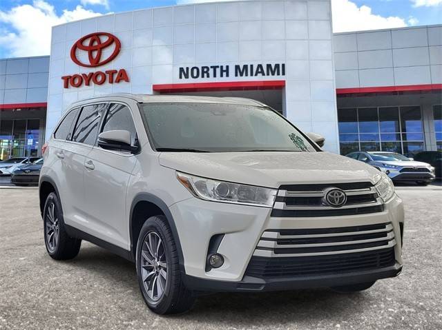 2019 Toyota Highlander XLE FWD photo