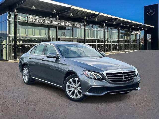 2019 Mercedes-Benz E-Class E 300 RWD photo