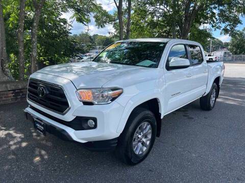 2019 Toyota Tacoma SR5 4WD photo