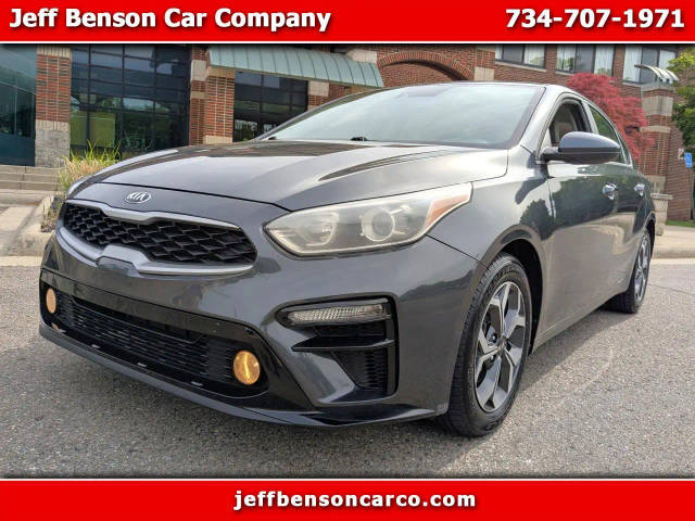 2019 Kia Forte LXS FWD photo