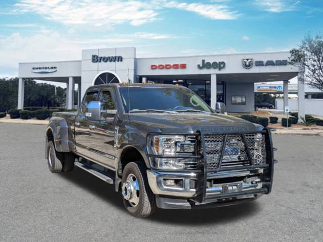 2019 Ford F-350 Super Duty LARIAT 4WD photo