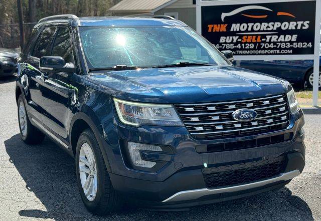 2017 Ford Explorer XLT FWD photo