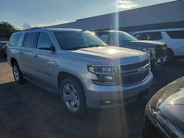 2018 Chevrolet Suburban LT 4WD photo