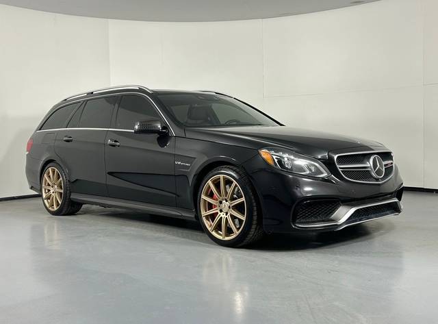 2016 Mercedes-Benz E-Class AMG E 63 S AWD photo