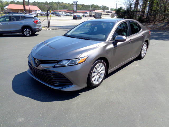 2019 Toyota Camry LE FWD photo