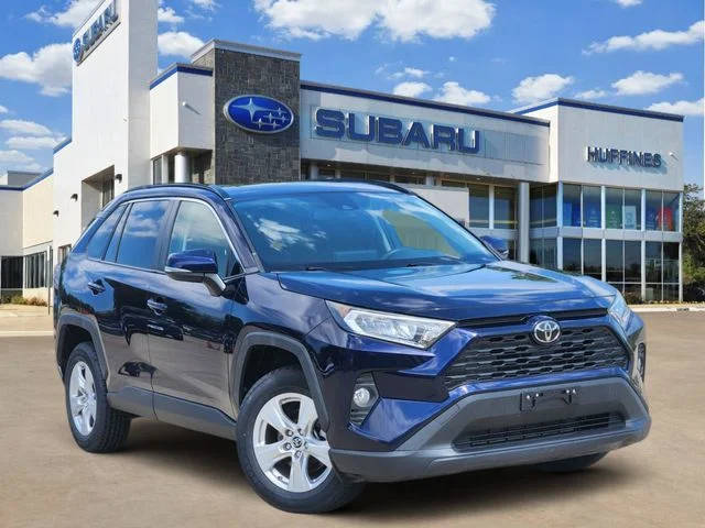 2019 Toyota RAV4 XLE FWD photo