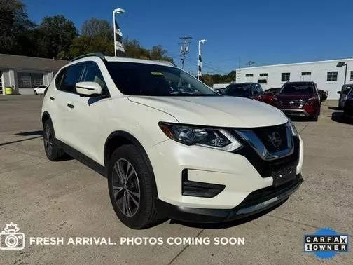 2019 Nissan Rogue SV AWD photo